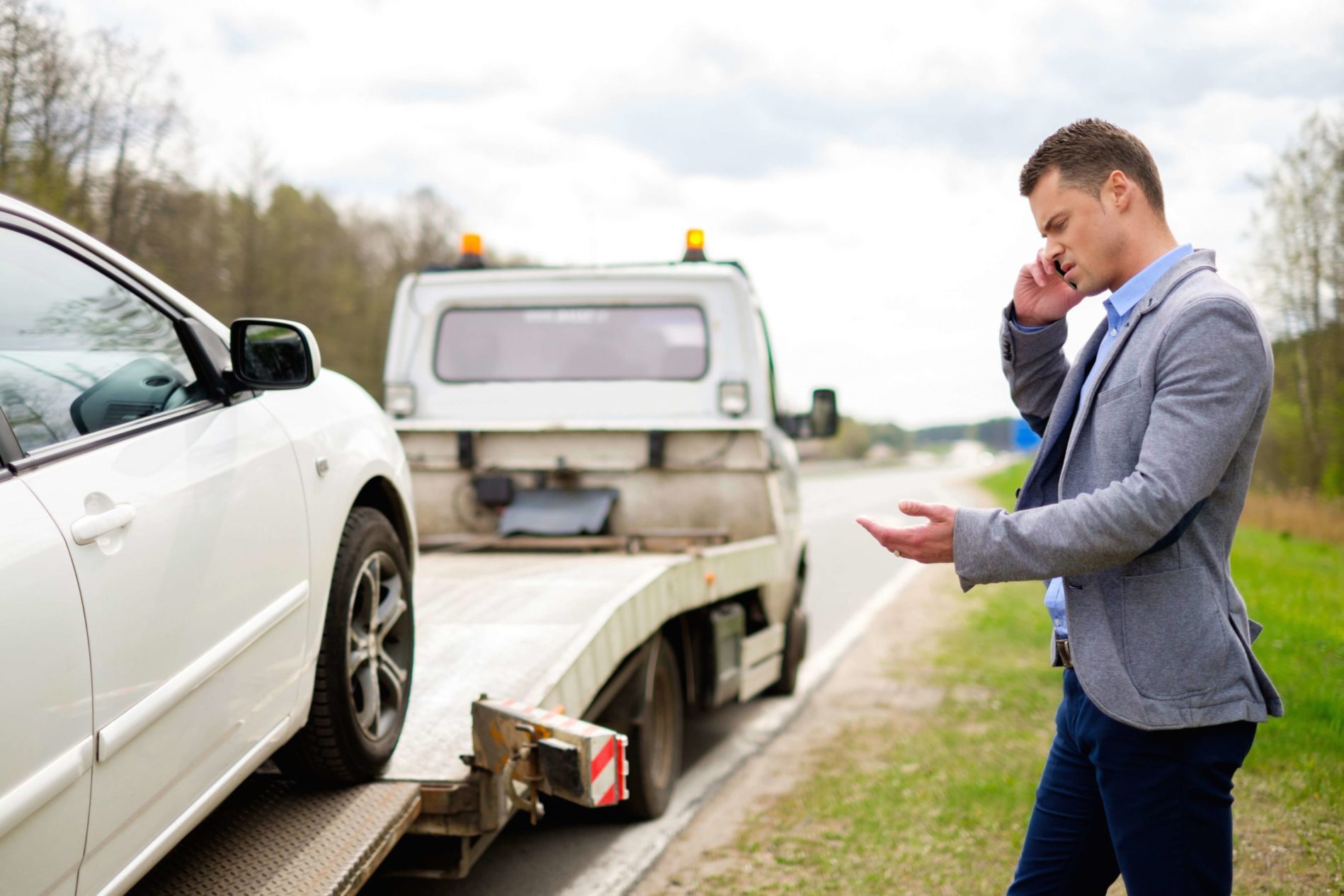 1. Emergency Motorcycle Towing: Rapid Response For Stranded Riders