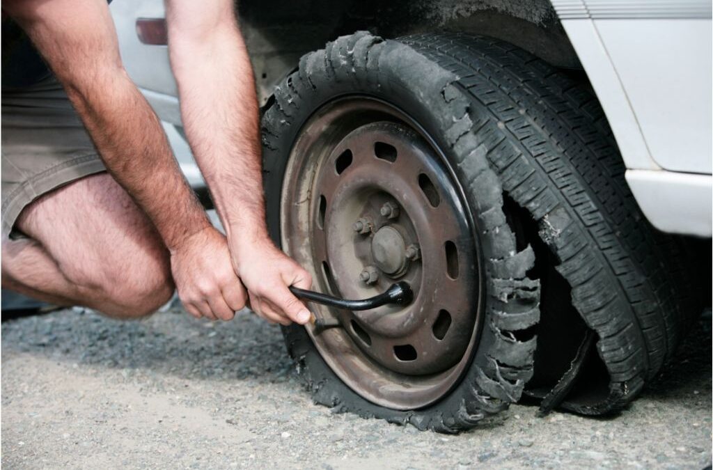 We Change Blown Tires in the Time it Takes to Make a Phone Call!