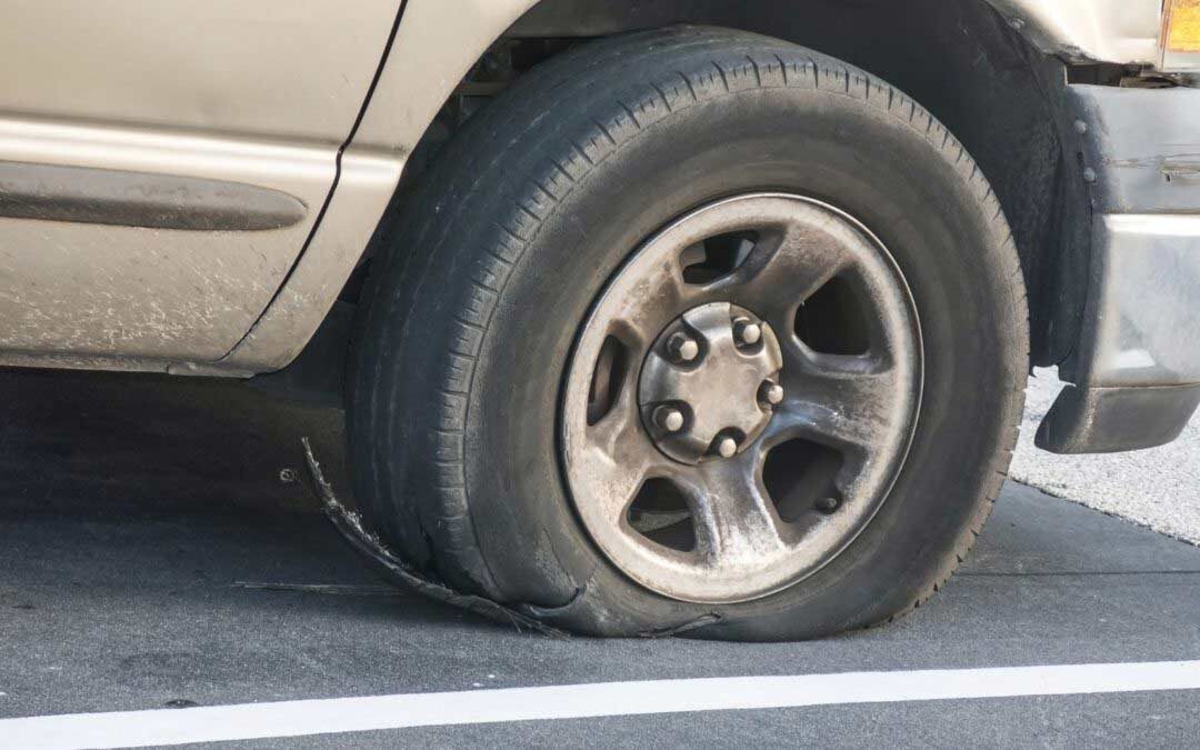 We Change Blown Tires in the Time it Takes to Make a Phone Call!